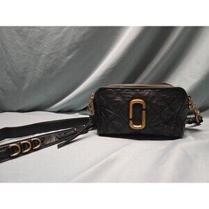 Marc Jacobs Quilted Snapshot 21 Leather Purse